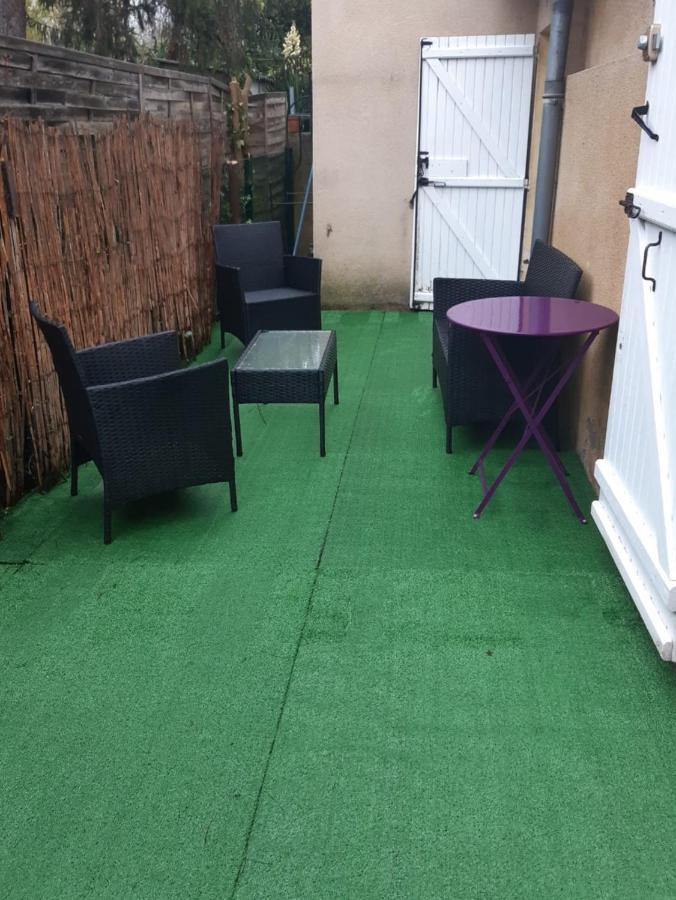 Charmante Maison Renovee, Proche Lac Et Centre-Ville LʼIsle-Jourdain Εξωτερικό φωτογραφία