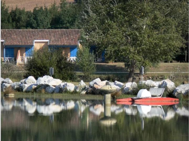 Charmante Maison Renovee, Proche Lac Et Centre-Ville LʼIsle-Jourdain Εξωτερικό φωτογραφία
